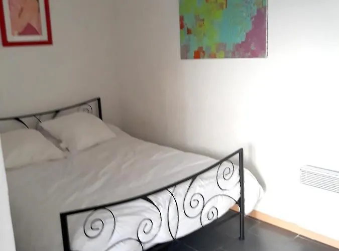 D'une Avec Balcon Amenage Et Wifi A Di Fiumorbo * Isolaccio-di-Fiumorbo